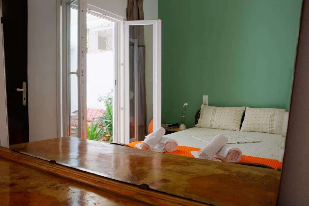 Renovated, Open And Functional Old House Apartment