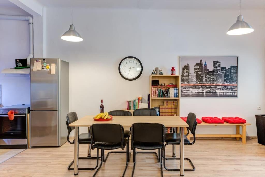 Renovated, Open And Functional Old House Apartment Heraklion (Crete)