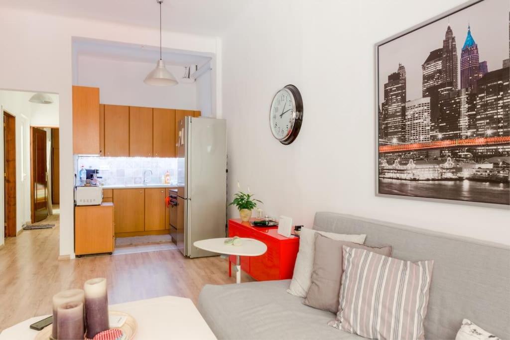 Renovated, Open And Functional Old House Apartment Heraklion (Crete)